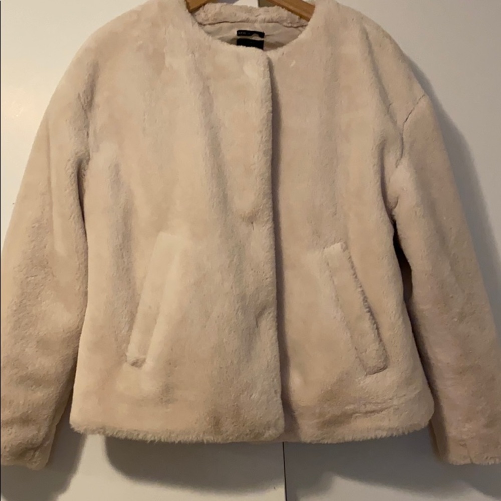 Zara TRF Women Cream Faux Fur Jacket XS
